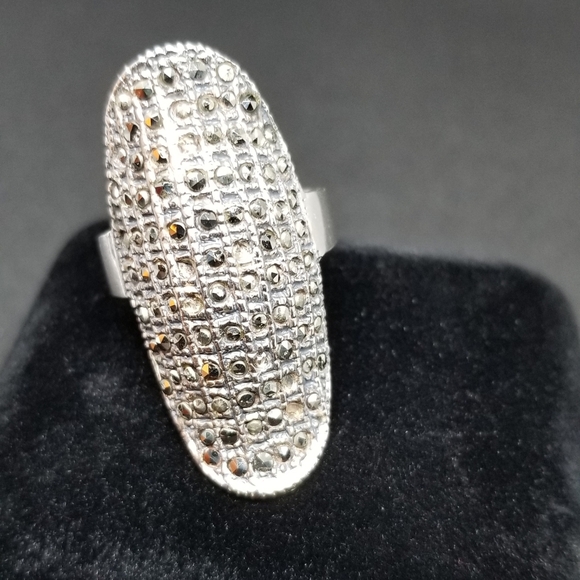 Sterling Silver Marchasite Ring sz. 8 - Picture 1 of 5